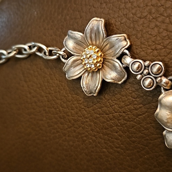 BRIGHTON Retro 1960s Garden Flower Colonial Style Two-tone Necklace - Picture 7 of 9